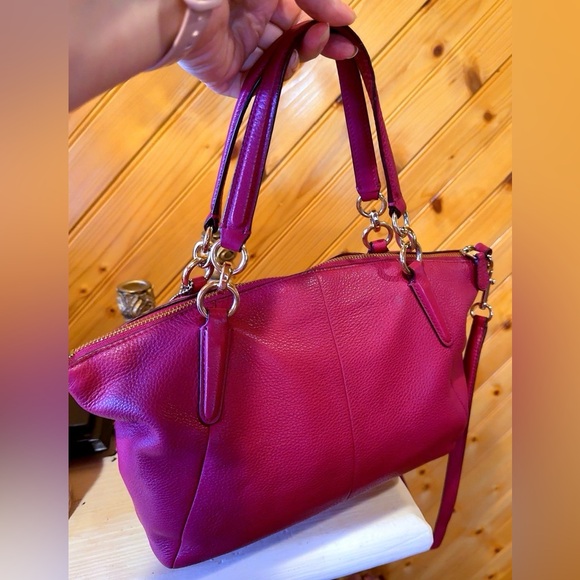 Coach Mini Kelsey Satchel F36675 Pebbled Leather Magenta Crossbody Bag - Picture 2 of 7